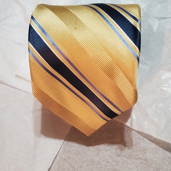 Mens Michael Kors all silk necktie